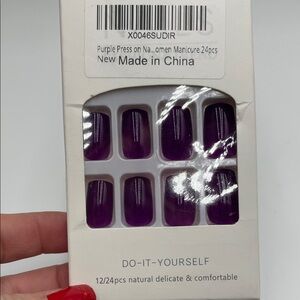 Purple Press-On Nails Set